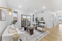 Property Photo:  272 Lincoln St 102  MA 01752 