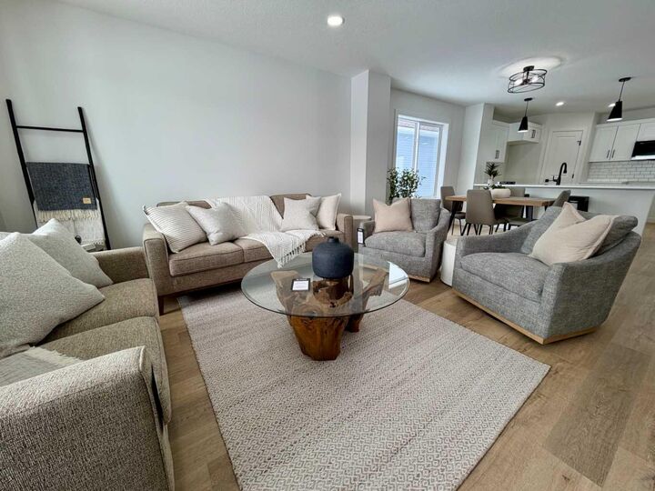 Property Photo: 8570 72 Avenue AB T8X 0N9