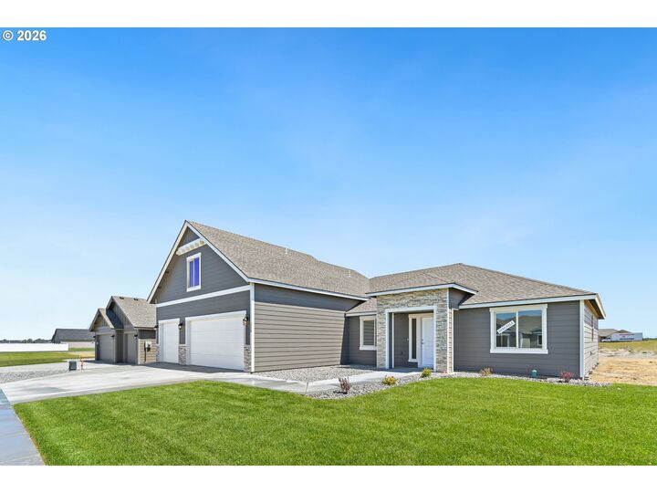 Property Photo:  215 SW Sparrow St.  OR 97818 