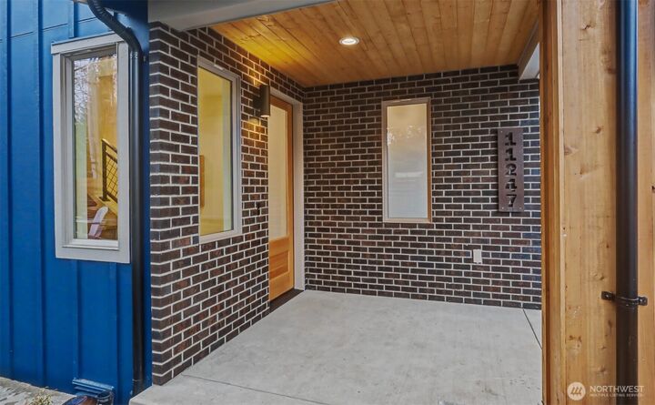 Property Photo:  11247  108th Avenue NE  WA 98033 