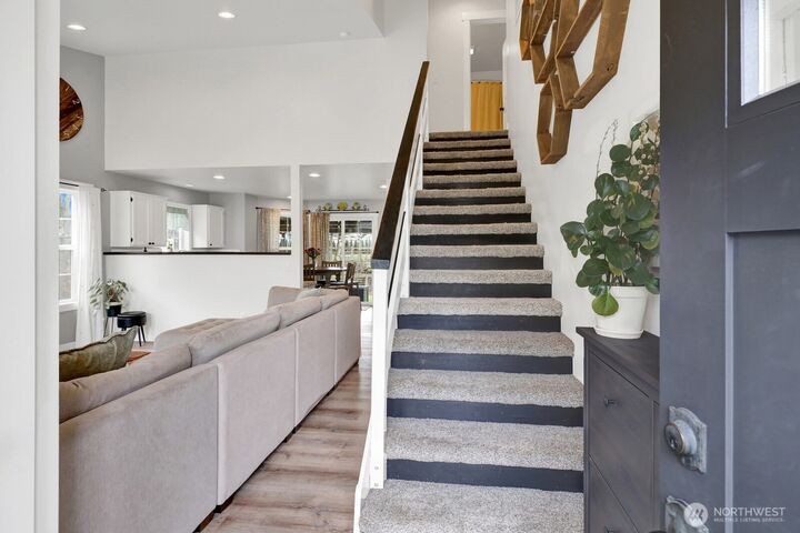 Property Photo:  303  Parkside Court  WA 98264 