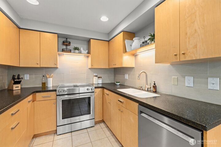 Property Photo:  8225  212th Street SW 304  WA 98026 