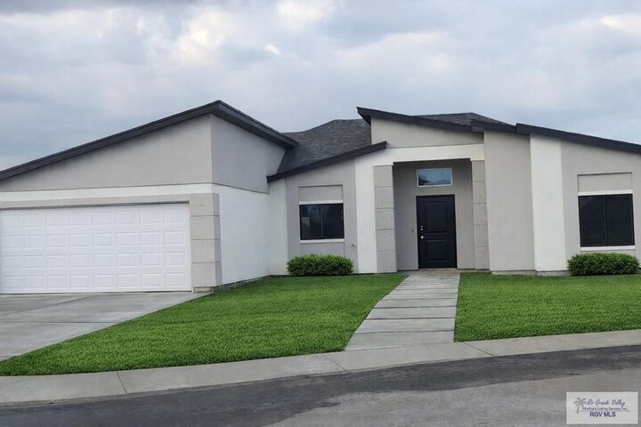 Property Photo: 5929 Willow Palm Court TX 78526