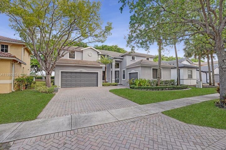 Property Photo:  4100 E Gardenia Ave 4100  FL 33332 