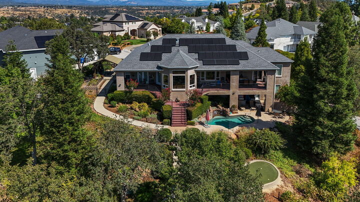 Property Photo:  3582 Stone Ridge Place  CA 96001 