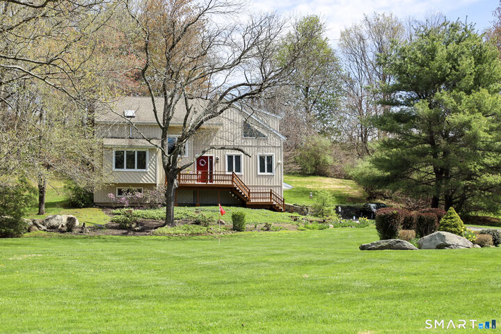 Property Photo:  22 Flintlock Drive  CT 06811 
