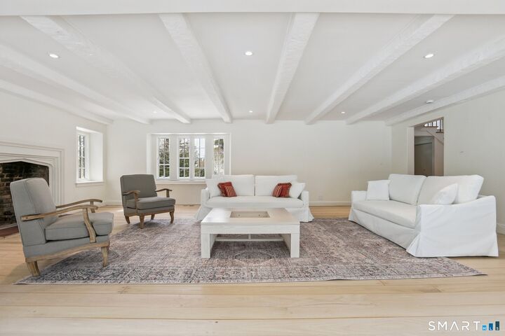 Property Photo:  1085 Ridge Road  CT 06517 