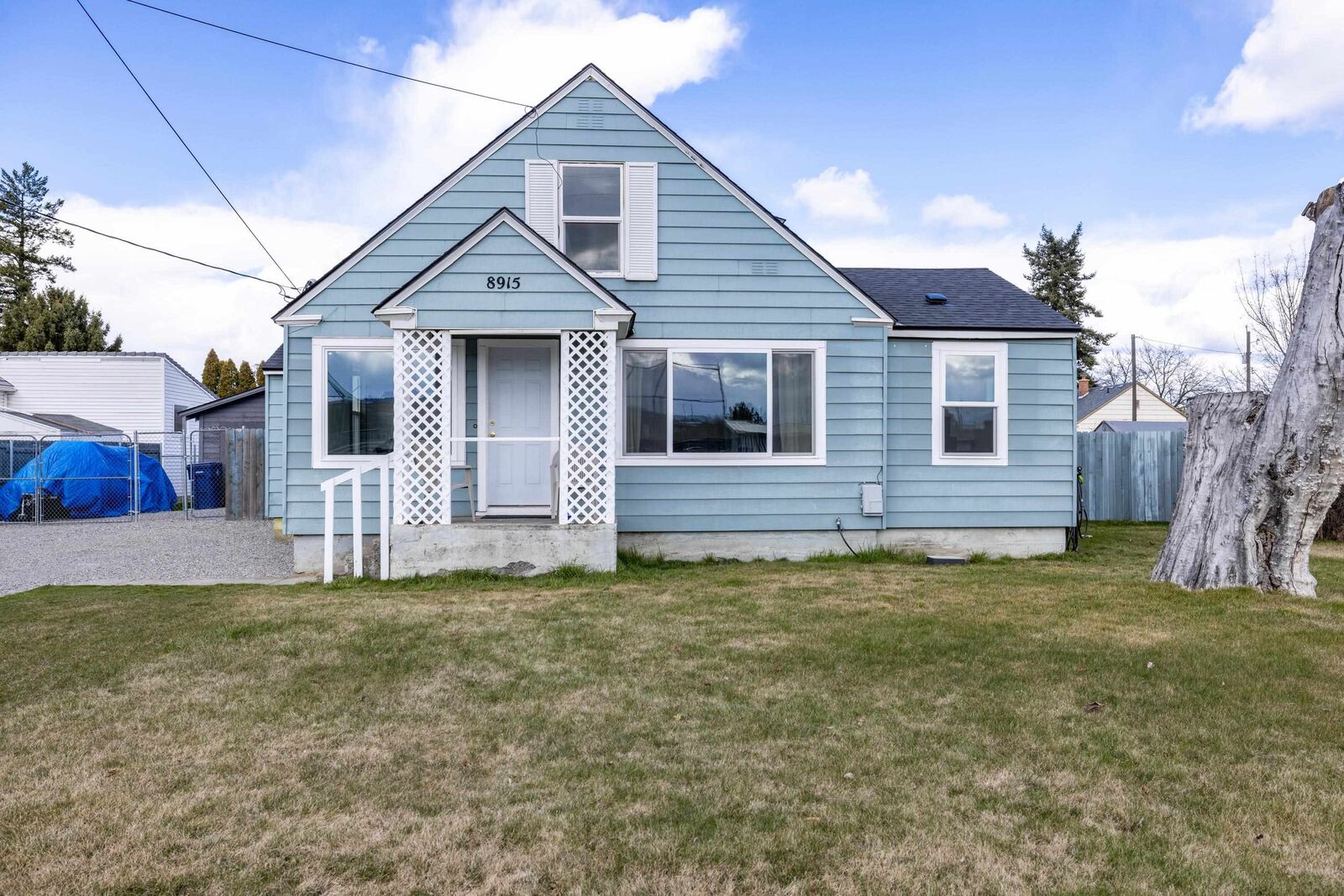 Property Photo:  8915 E Grace Ave  WA 99212 
