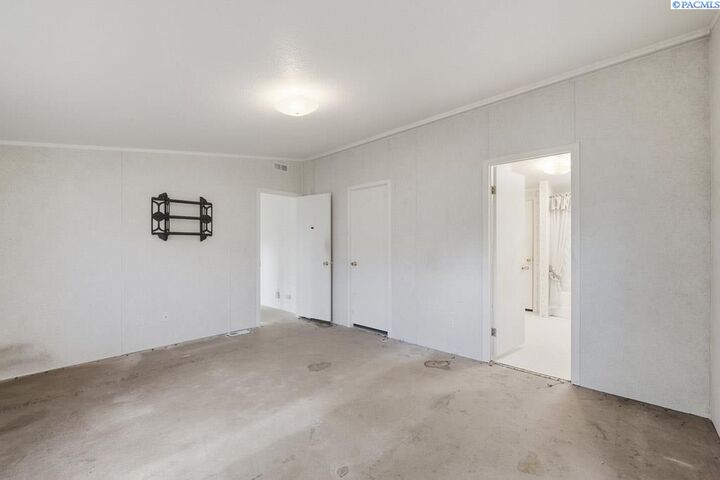 Property Photo: 204 E Church Street WA 99179