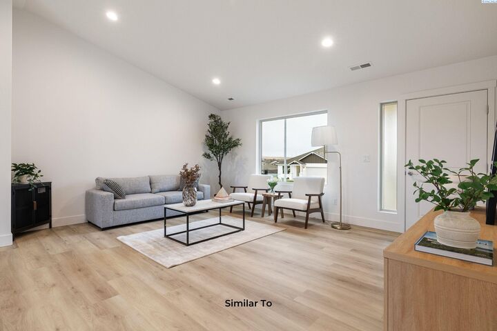 Property Photo:  254 N Dewberry Pl  WA 99336 