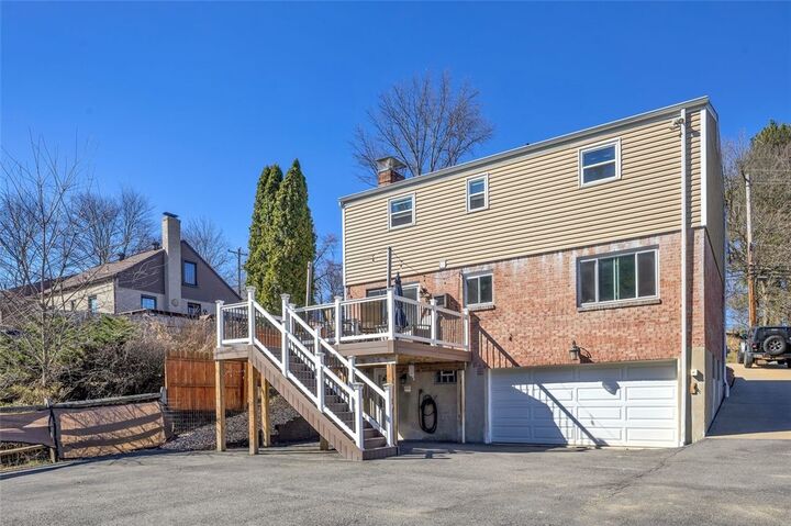 Property Photo:  308 McIntyre Rd  PA 15237 