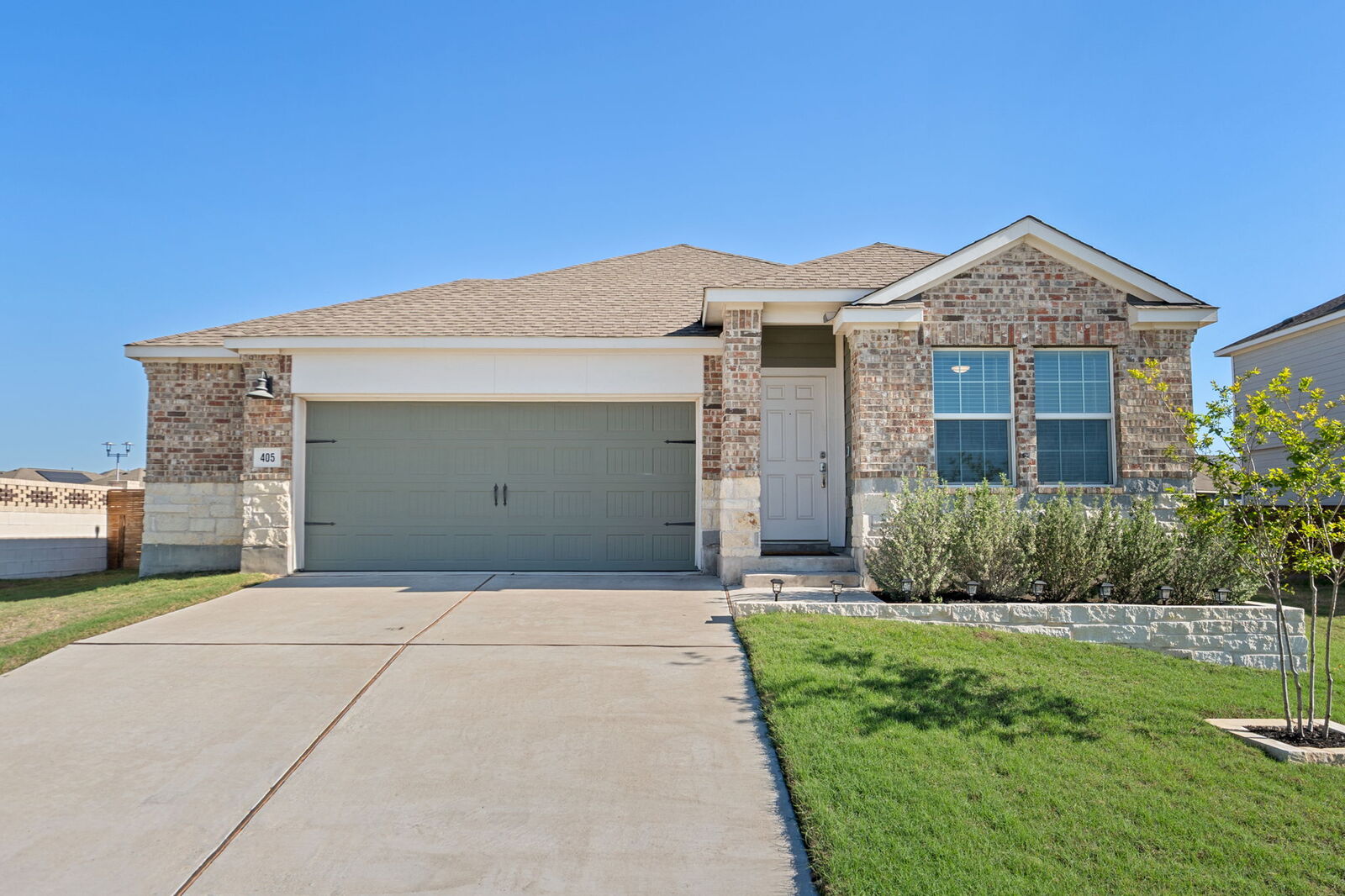 Property Photo:  405 Doherty Street  TX 78640 