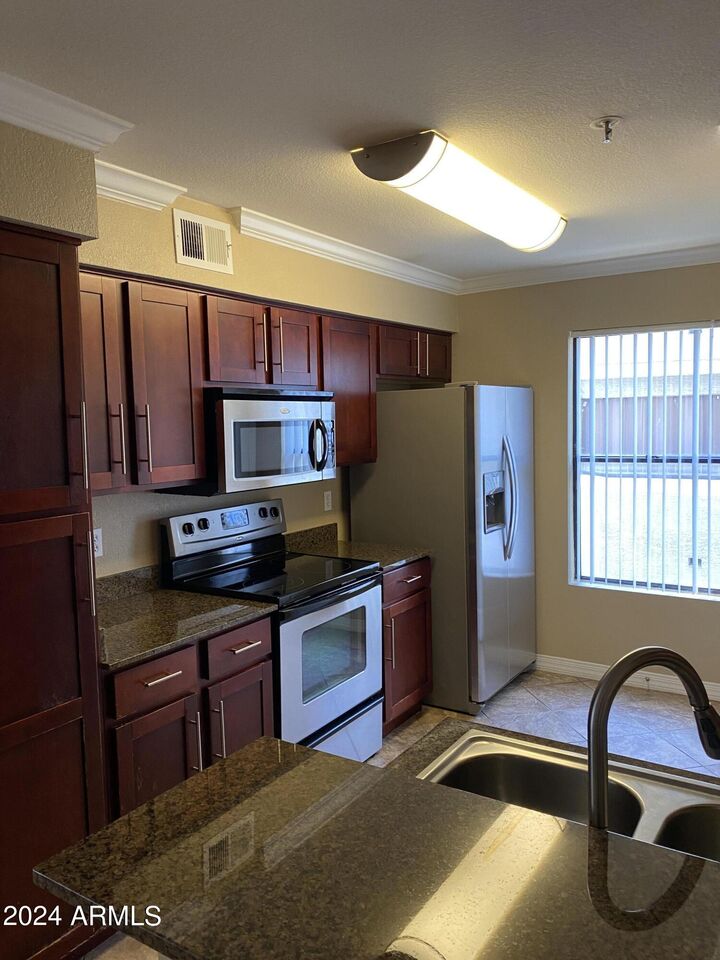 Property Photo:  2025 E Campbell Avenue 222  AZ 85016 