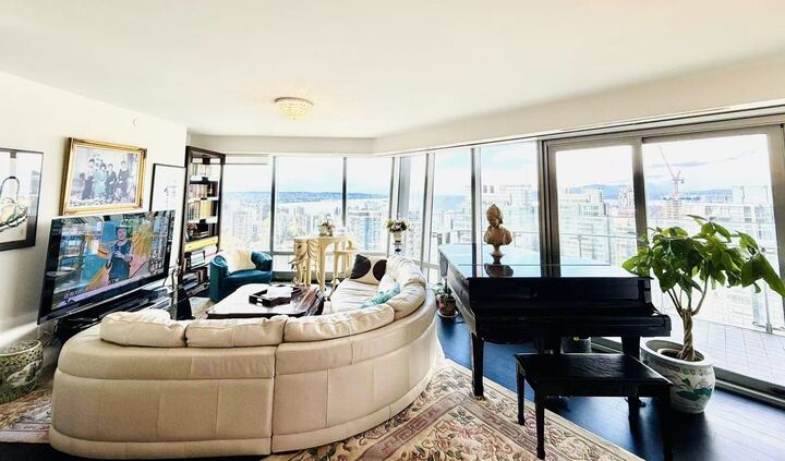 Property Photo:  1151 W Georgia Street 3903  BC V6E 0B3 