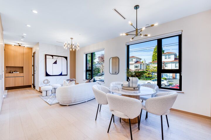 Property Photo:  968 E 55th Avenue 2  BC V5X 1N9 