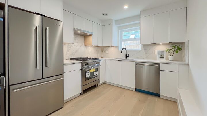 Property Photo: 1155 Keefer Street BC V6A 1Z2