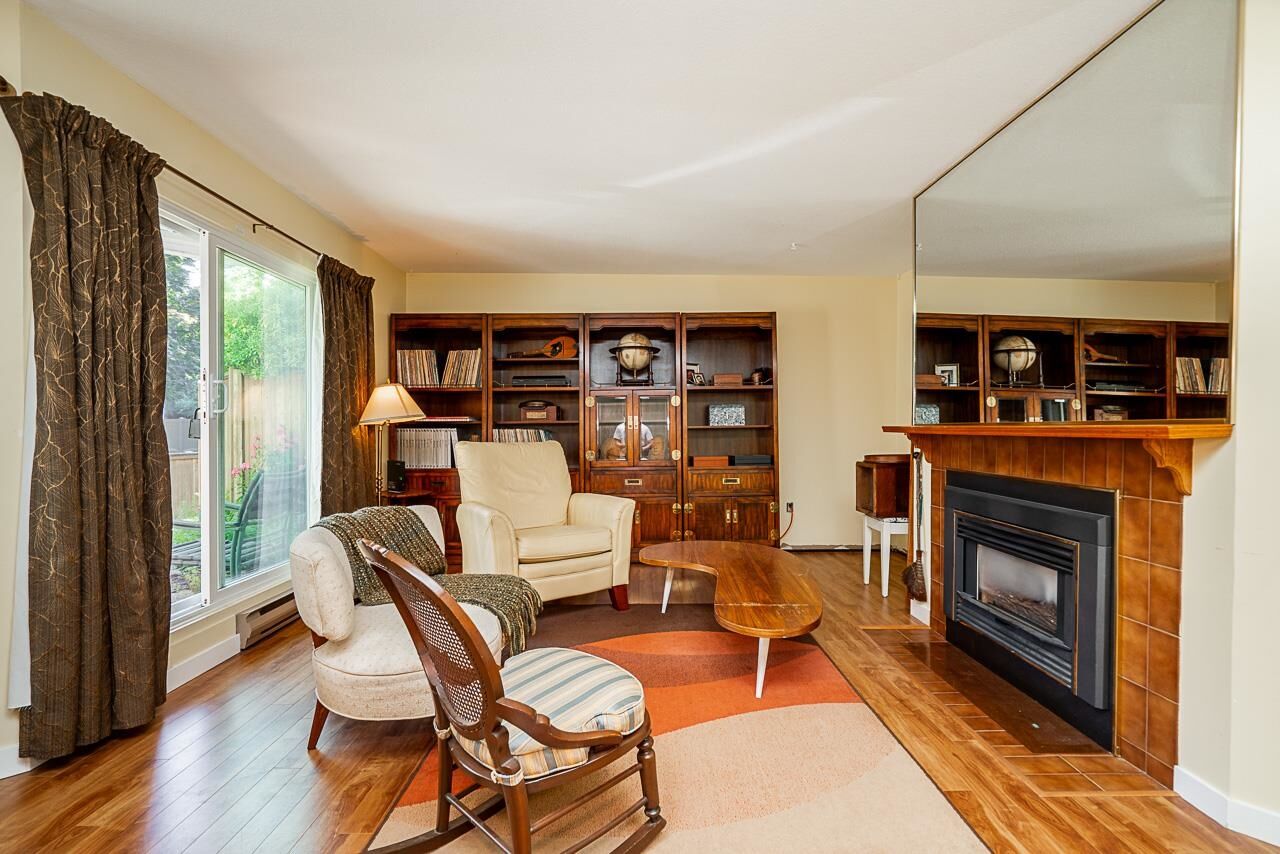 Property Photo: 9914 148 Street 34 BC V3R 9M7