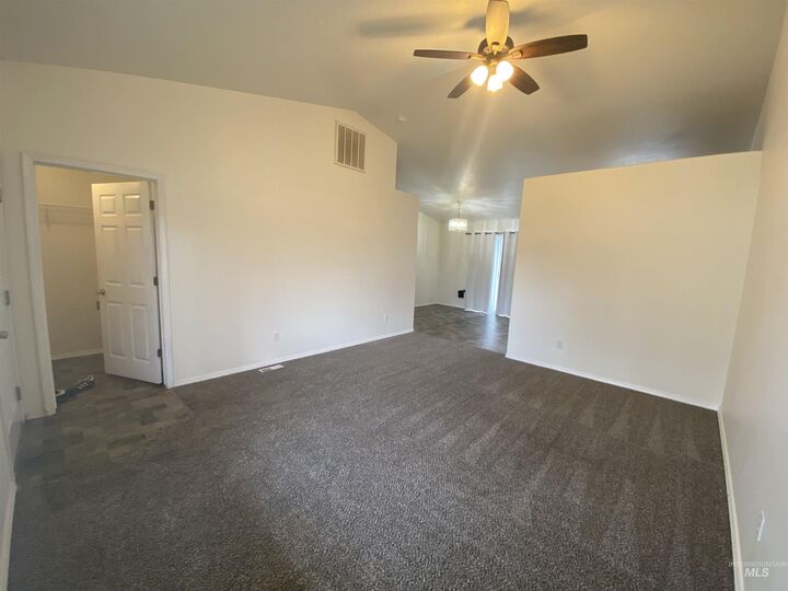 Property Photo:  107 S Banner Street  ID 83686 