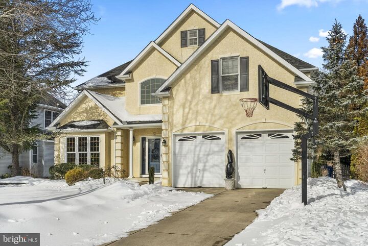 Property Photo: 5 Tara Drive NJ 08054