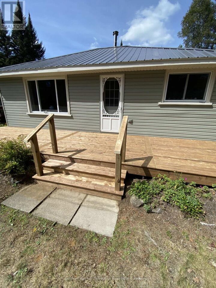 Property Photo: 105 Pineaire Lane ON P0A 1M0