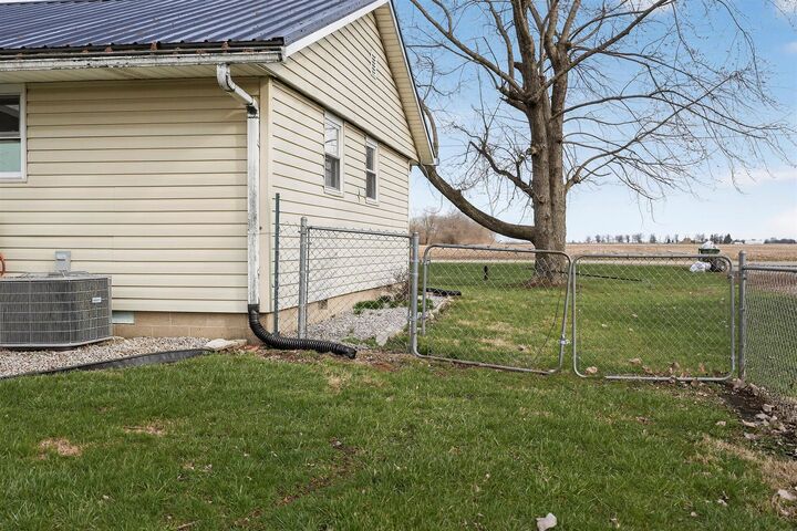 Property Photo:  3263 Ford NW Road  OH 43160 