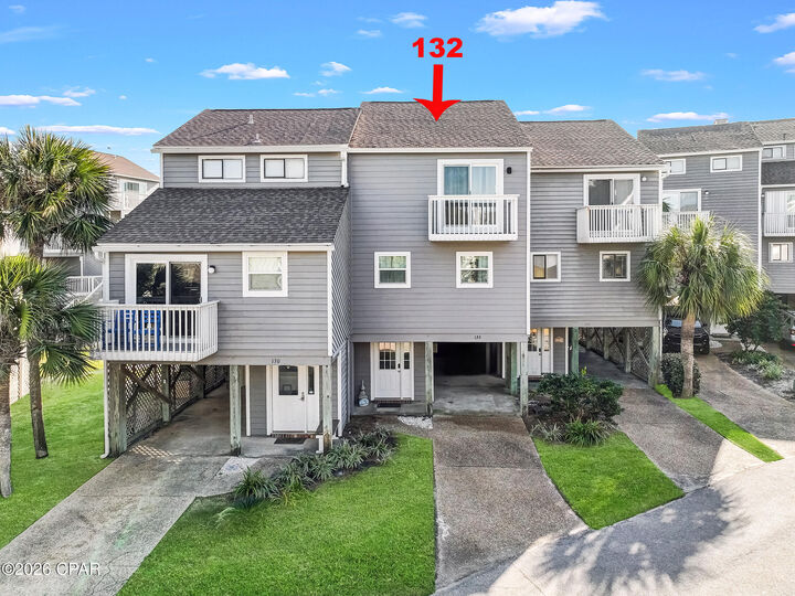 Property Photo: 132 Sabal Circle FL 32456