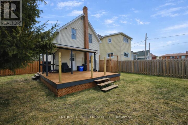 Photo de la propriété: 319 Third Street West ON K6J 2P4