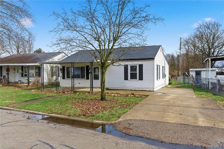 Property Photo:  906 N South Street  OH 45177 