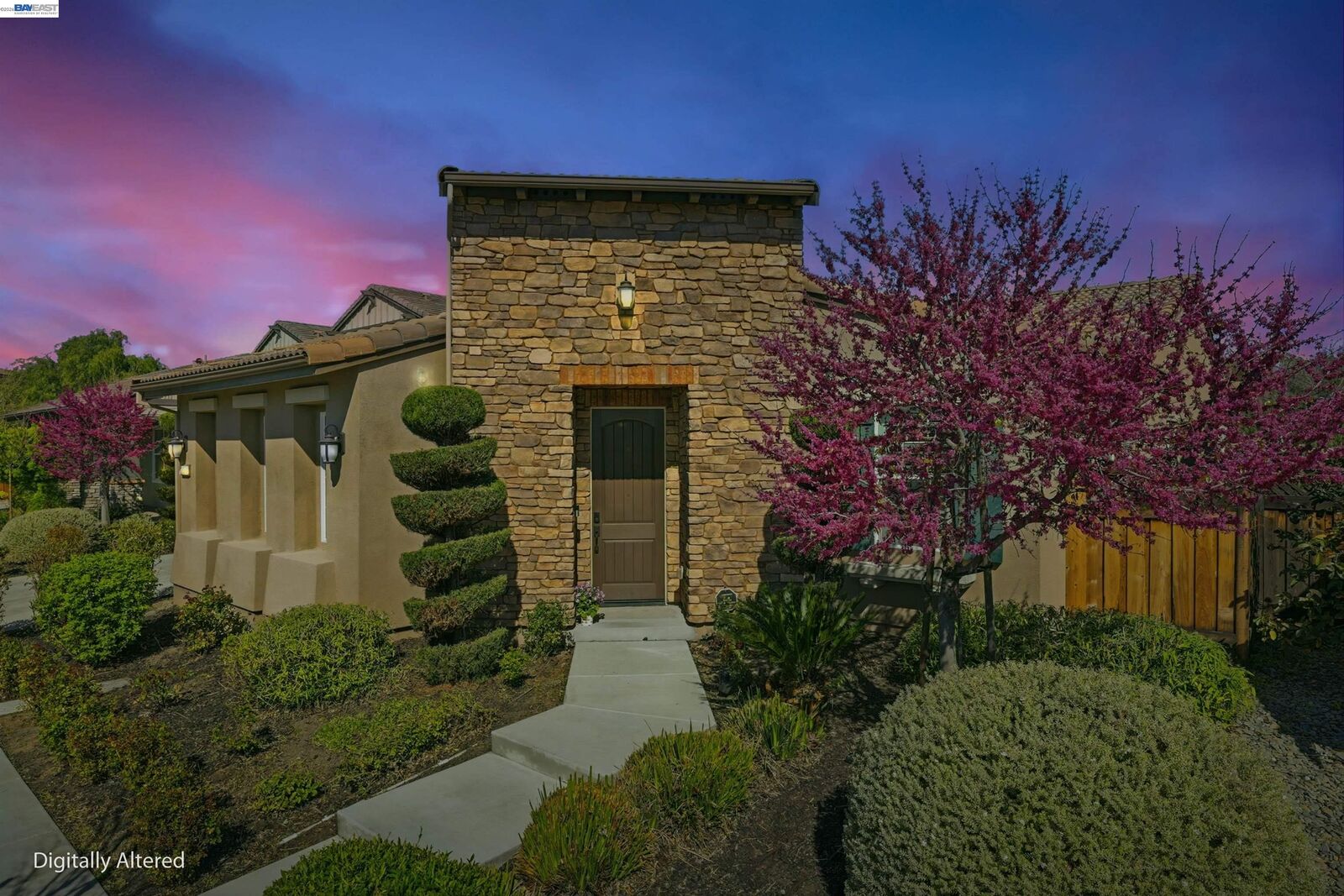 Property Photo:  215 E Cara Ct  CA 95391 