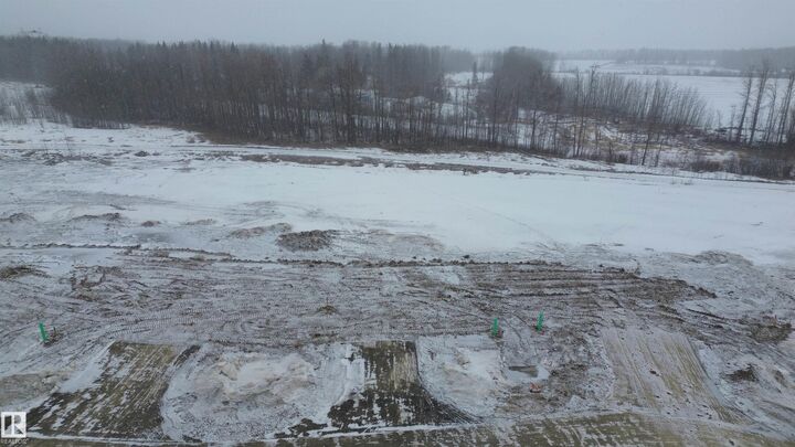 Property Photo:  26131 Twp Rd 532A  AB T7Y 1A1 
