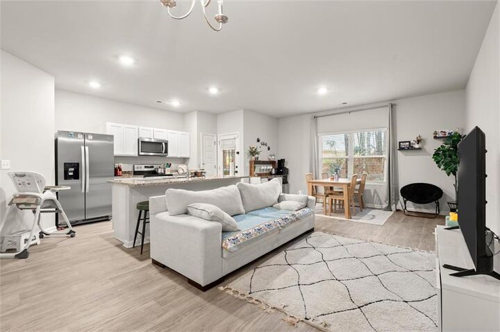 Property Photo:  1373 Rogers Trace  GA 30058 