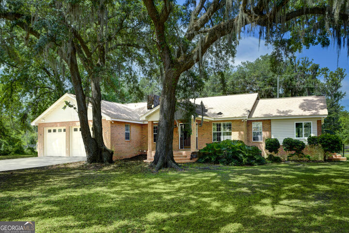 Property Photo:  77 Sutton Court  GA 31569 