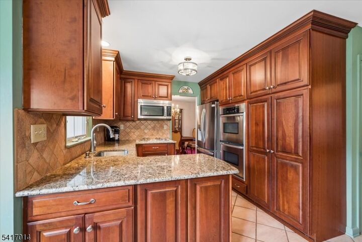 Property Photo: 39 Gallinson Dr NJ 07974