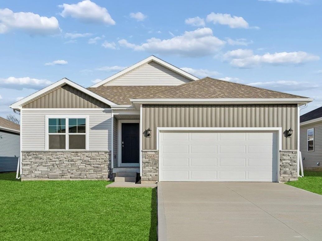 Property Photo:  933 8th Street NW  IA 50035 