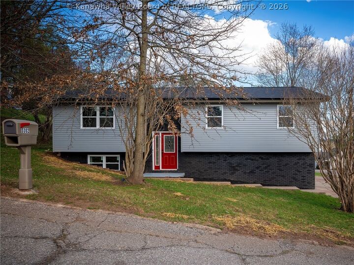 Property Photo:  5302 Linda Vista Road  WV 25313 