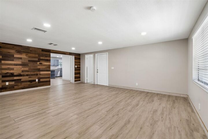 Property Photo:  6705 Ralston Beach Circle  FL 33614 