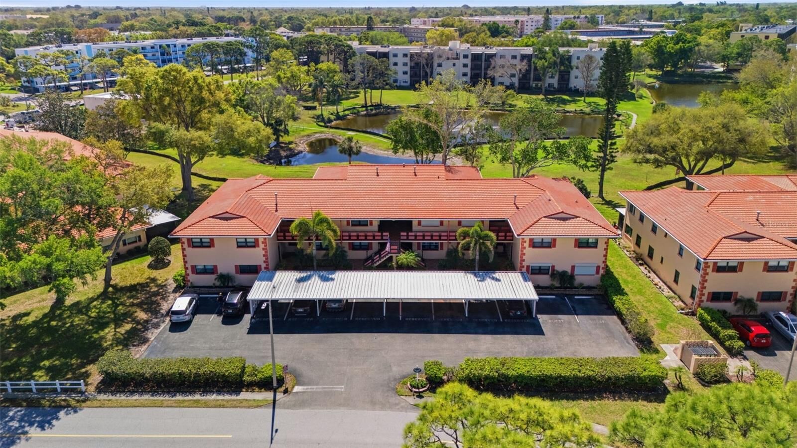 Property Photo:  8140 Terrace Garden Drive N 102  FL 33709 