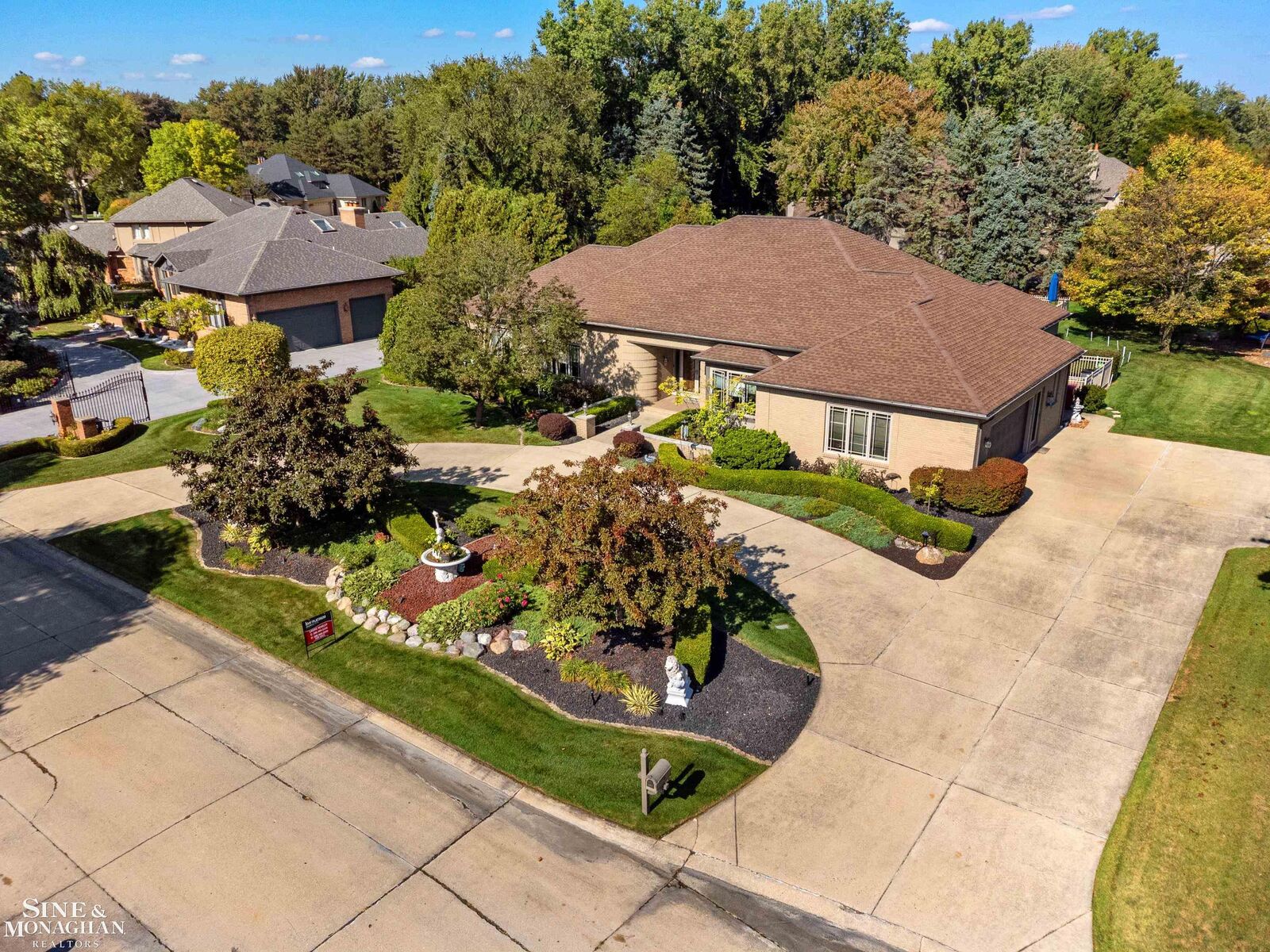 Property Photo: 37444 Alpinia Lane MI 48036