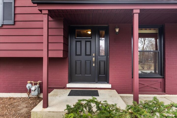 Property Photo:  8S295 College Road  IL 60540 