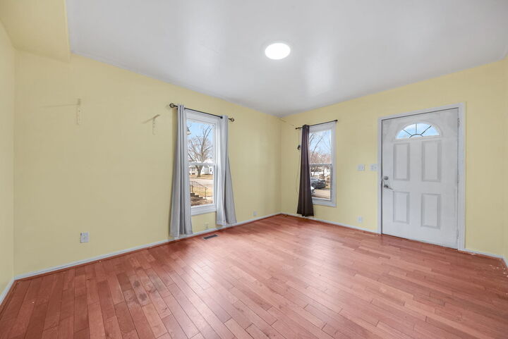 Property Photo:  780 S Elm Avenue  IL 60901 