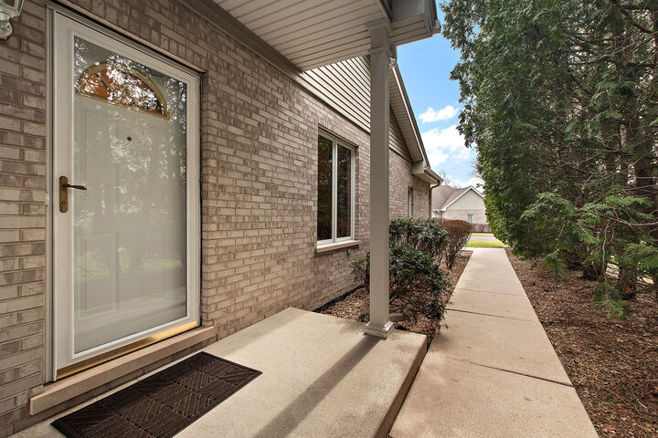Property Photo:  16733 Summercrest Avenue  IL 60467 