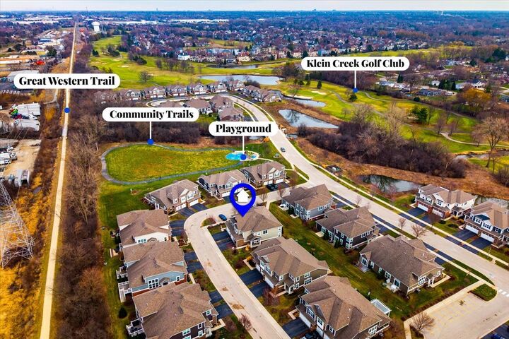 Property Photo:  27W119 Redbud Lane  IL 60190 
