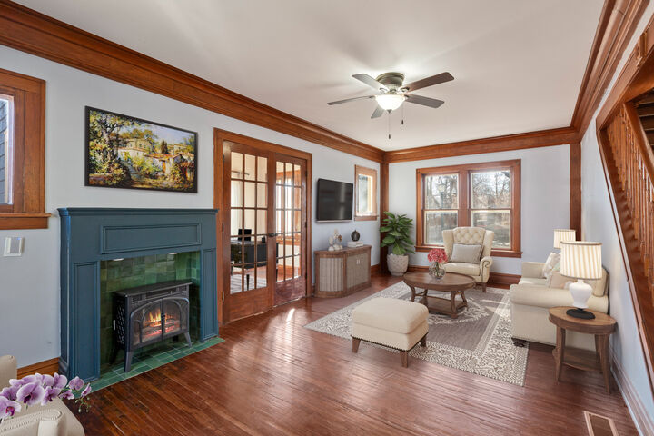 Property Photo:  371 North Street  IL 60120 