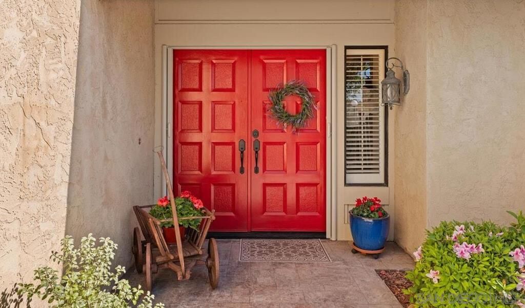 Property Photo:  1665 Caminito Aliviado  CA 92037 