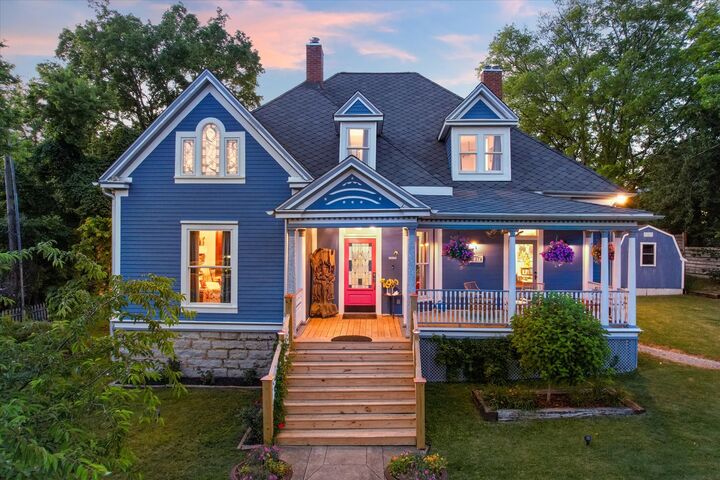 Property Photo: 207 Main St E TN 37183