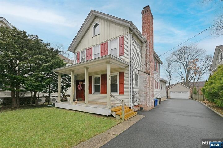 Property Photo:  205 Union Street 2nd Floor  NJ 07450 