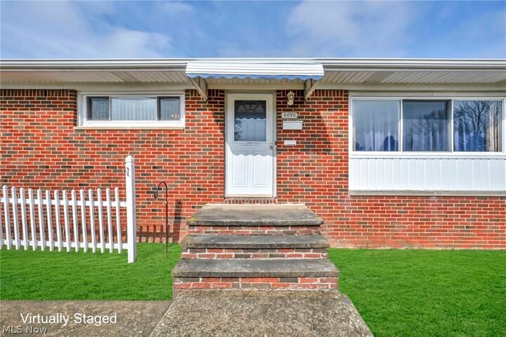 Property Photo:  9850 Boundary Lane  OH 44130 