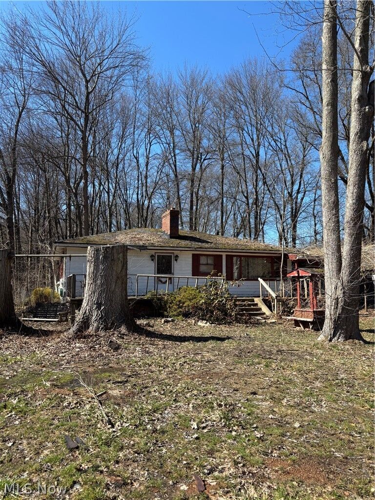 Property Photo: 859 Jewell Road N OH 44444