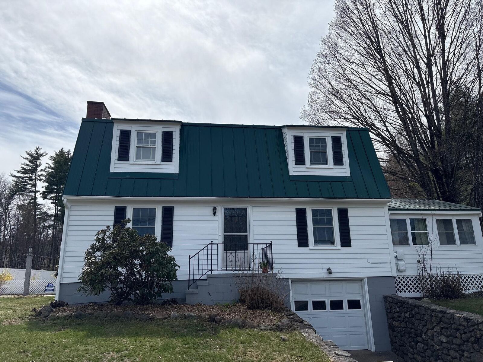 Property Photo:  171 King Street  NH 03303 