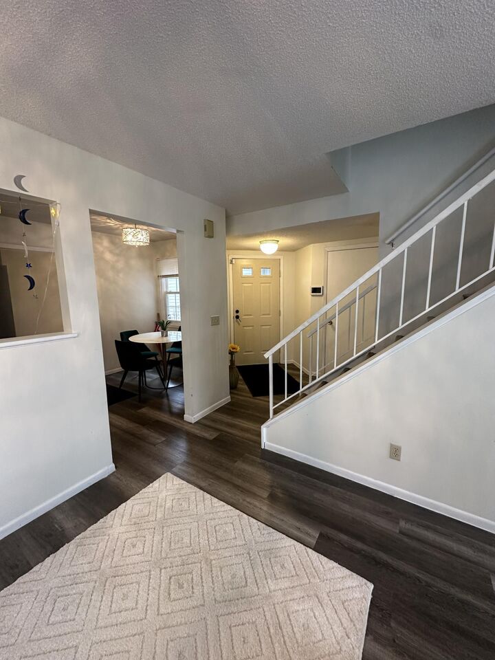 Property Photo: 1612 Rose Hill Circle MN 55108